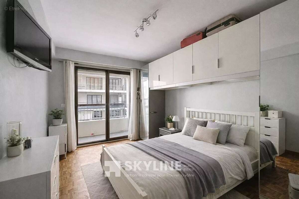 Appartement à MARSEILLE-5E