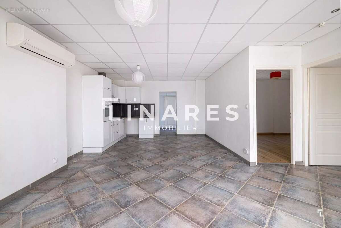 Appartement à MARSEILLE-11E