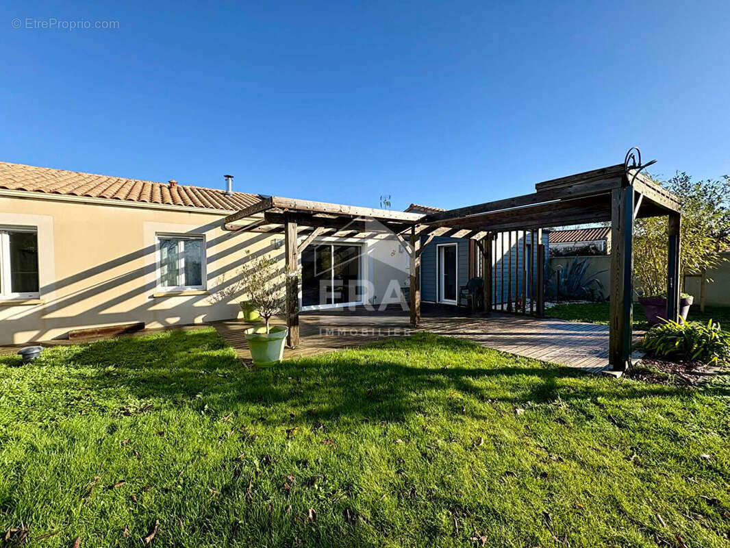 Maison à SAINT-OUEN-D&#039;AUNIS