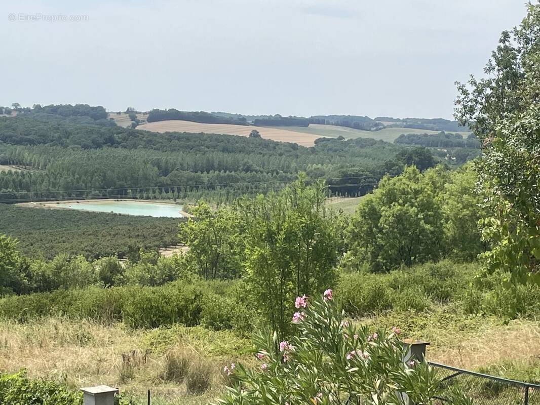 Terrain à BOUGLON