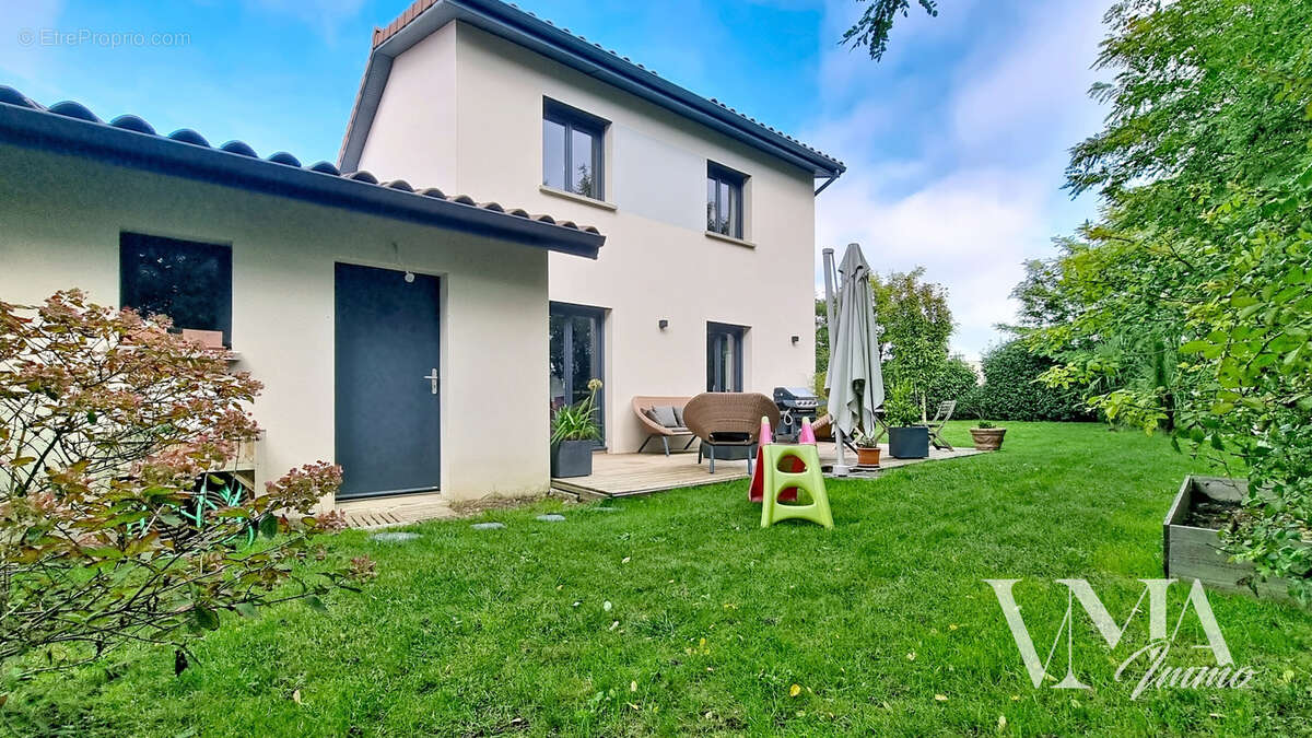 Maison à CAILLOUX-SUR-FONTAINES