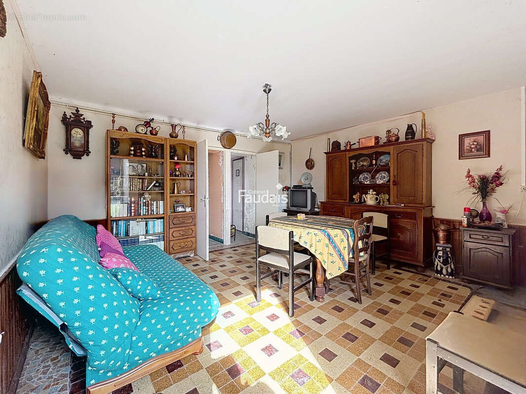 Maison 61 m² à Saint-Fromond  - photo 7