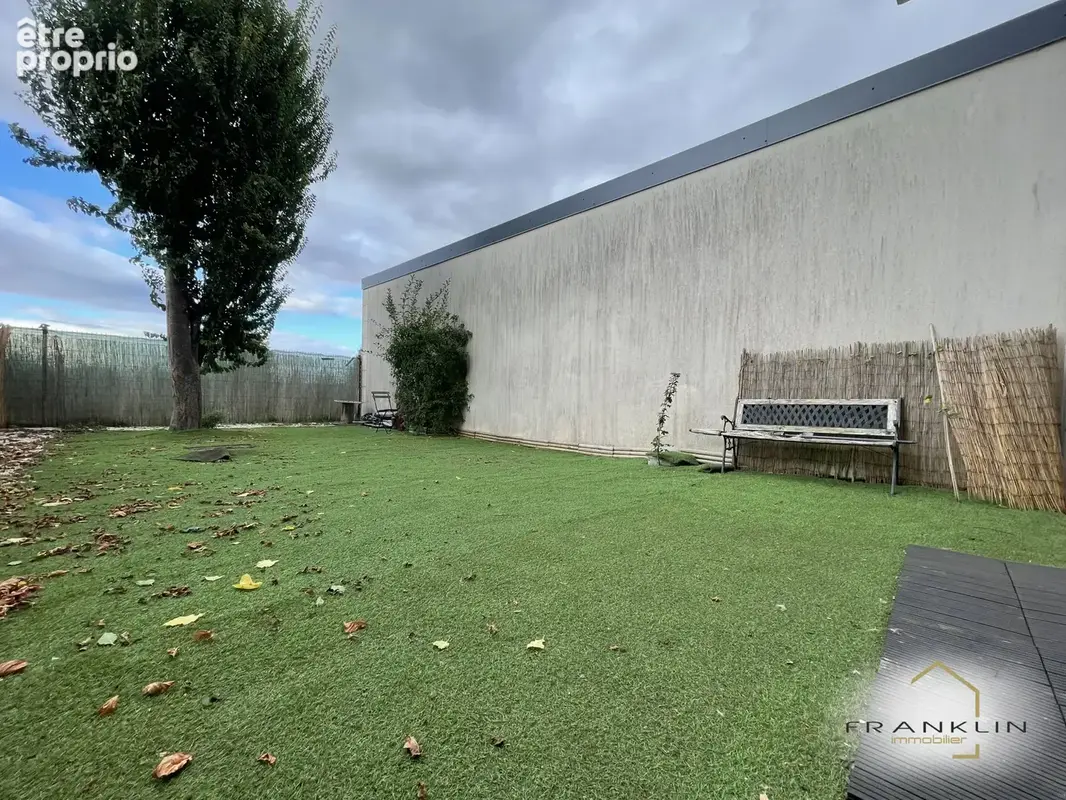 Mitry-le-neuf - appartement f2, avec 60m2 de jardin, construction 2016 - photo 10
