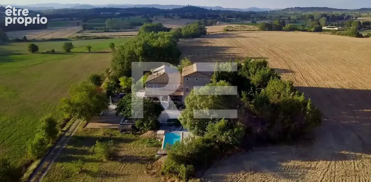 Mas de 1851 avec vue magistrale - photo 10