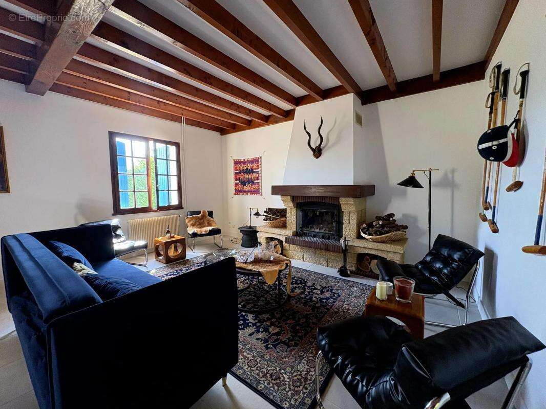 Superbe maison familiale de 7 pièces - 2 hectares – Villars - photo 8