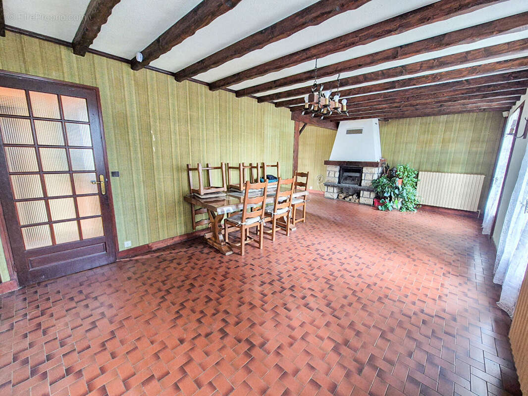 Maison à SIVRY-COURTRY