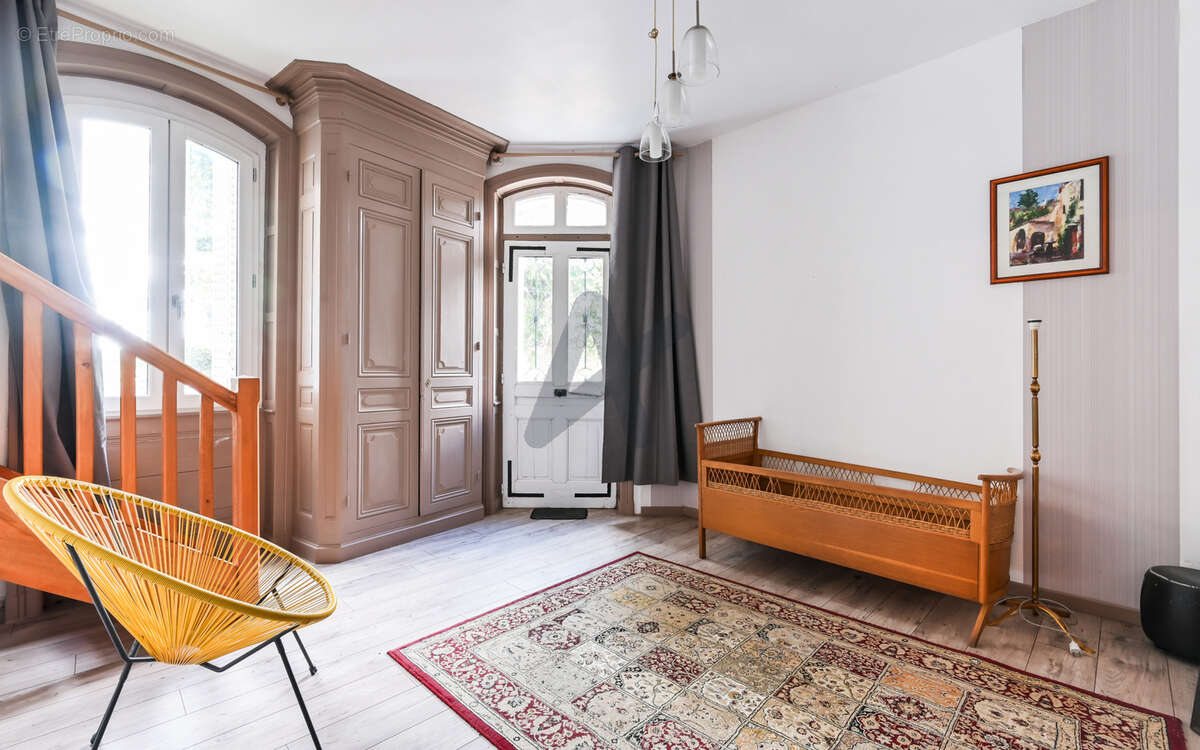 Maison à VILLEFRANCHE-SUR-SAONE