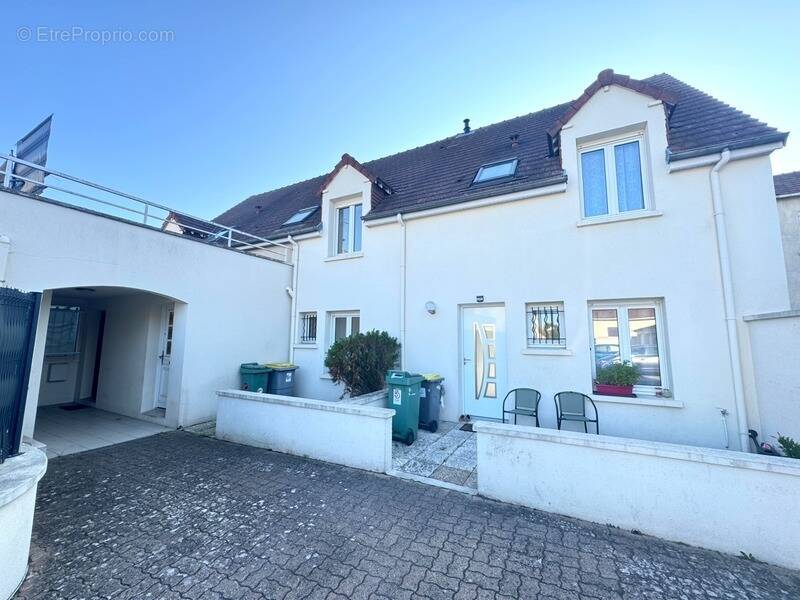 Maison à MANTES-LA-VILLE