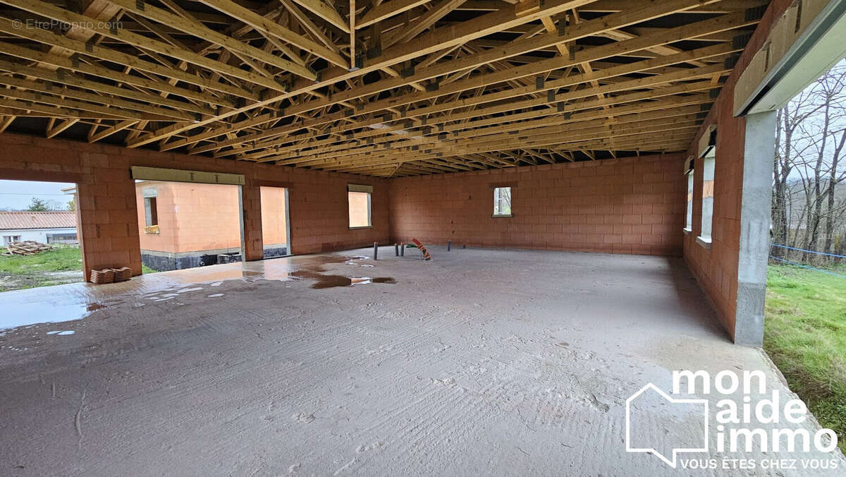 Maison à SAINT-MARTIN-DU-BOIS