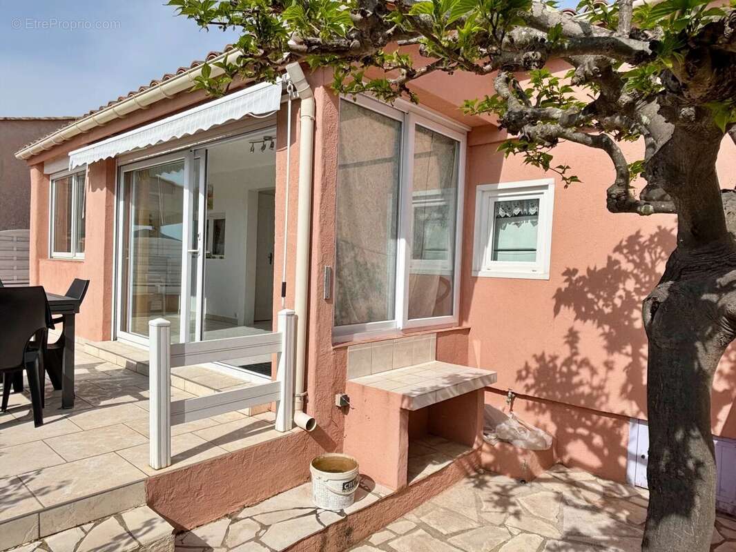 Maison à ROQUEBRUNE-SUR-ARGENS