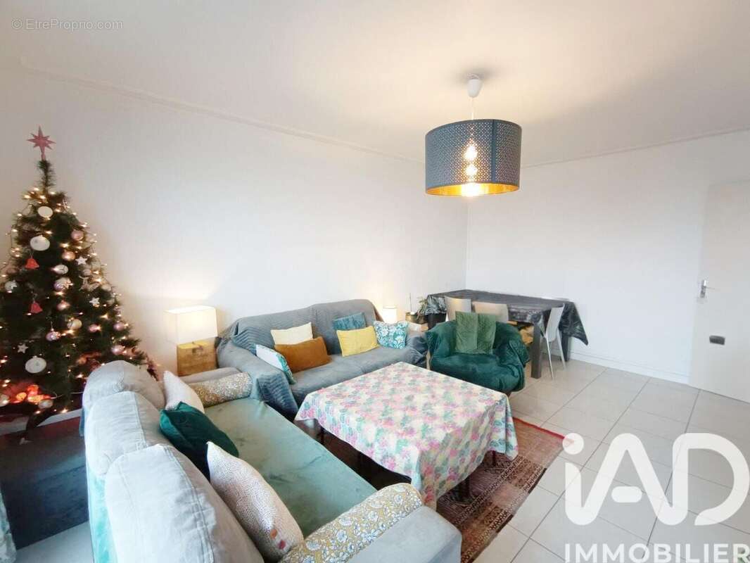 Photo 2 - Appartement à SENS