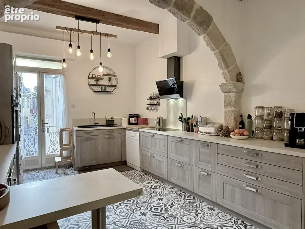 Maison de village avec garage, studio et un extérieur de 75 m2 - photo 4