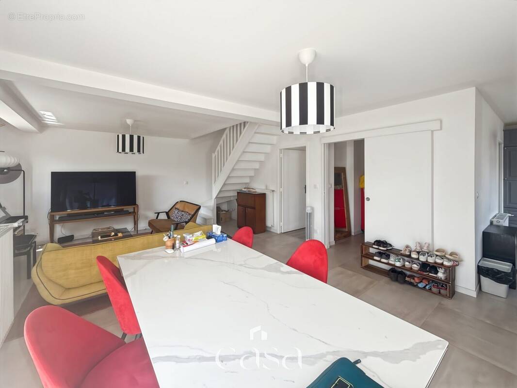 Maison 102 m² à Verson  - photo 1