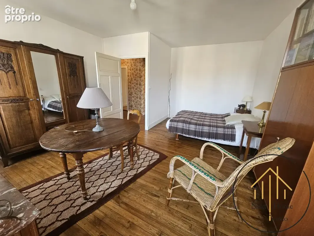 Maison 9 pièces 222 m² à vendre à La Rochefoucauld (16110) - photo 9