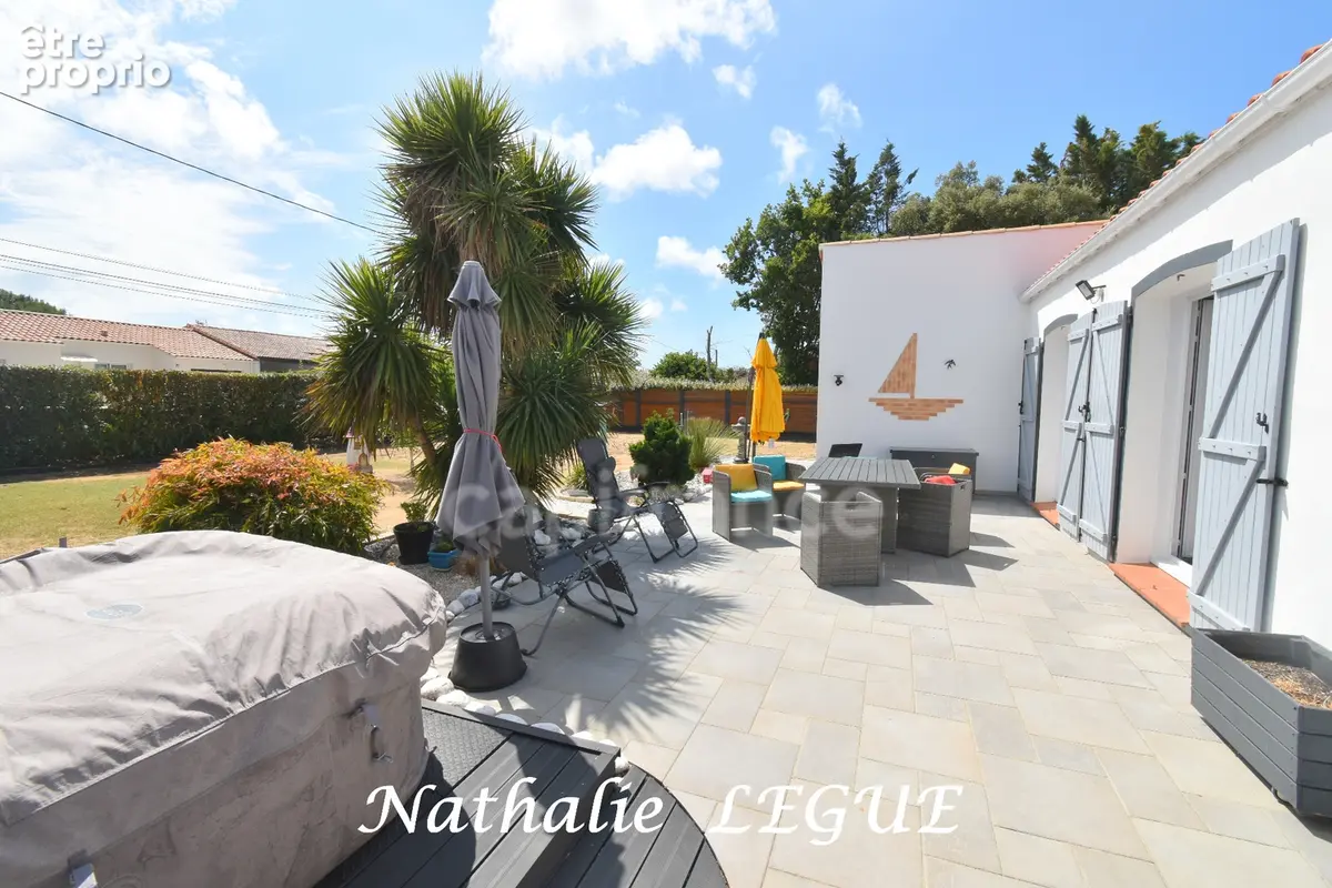 Vendée (85) entre CHALLANS et NOIRMOUTIER BEAUVOIR sur MER  Maison à vendre 8 pièces , 160 m², 4 chambres , 1 bureau ,3 WC garag - photo 11