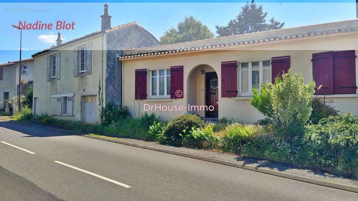 Maison 226 m² à Saint-Fiacre-Sur-Maine  - photo 10