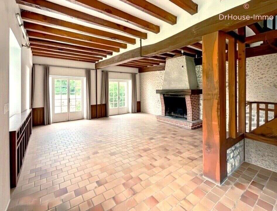 Maison 223 m² à Saint-Cyr-En-Val  - photo 10
