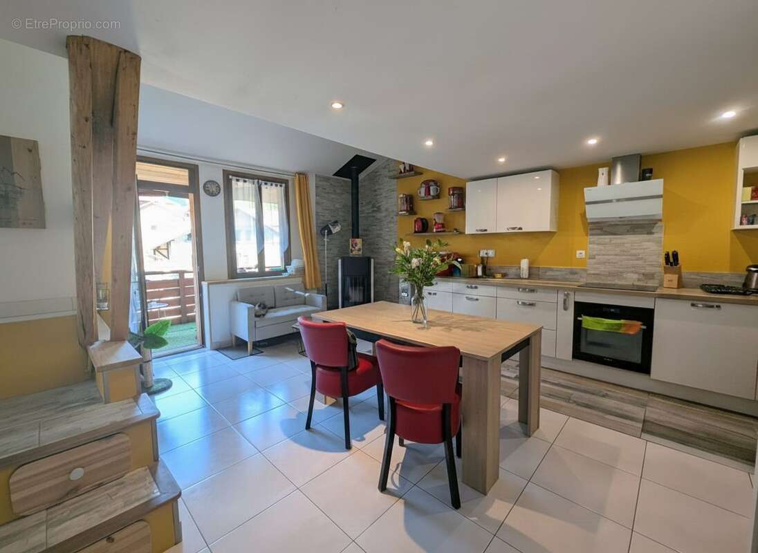 Appartement 78 m² à Saint-Jeoire  - photo 3