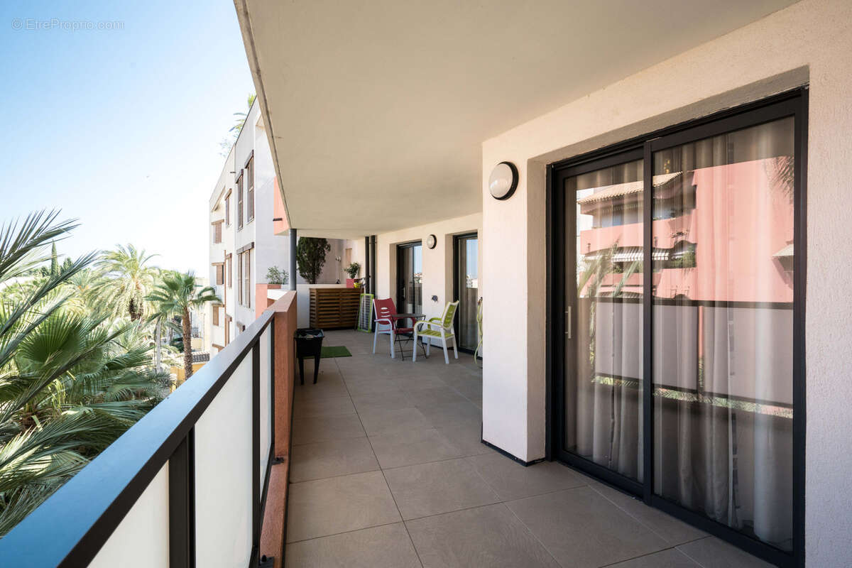 Appartement à HYERES