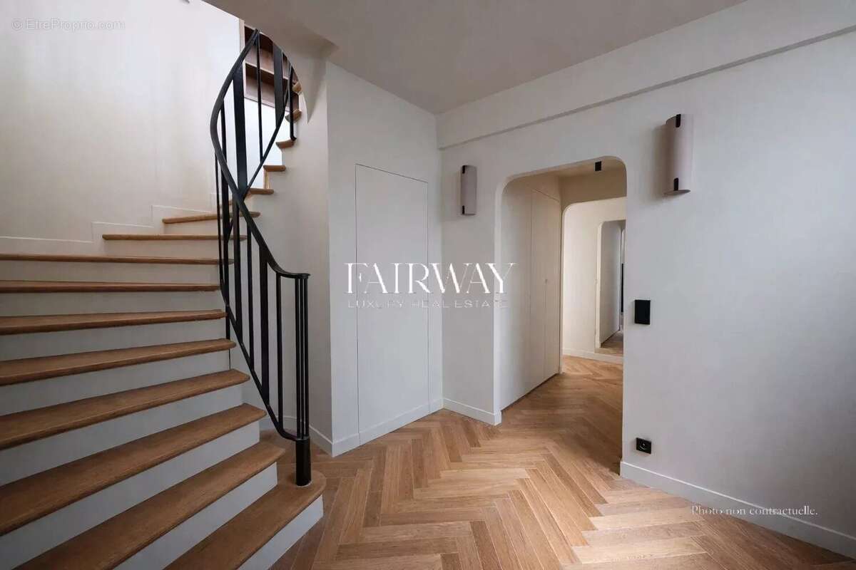 Appartement à PARIS-2E