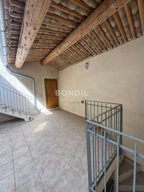 Appartement à PERTUIS