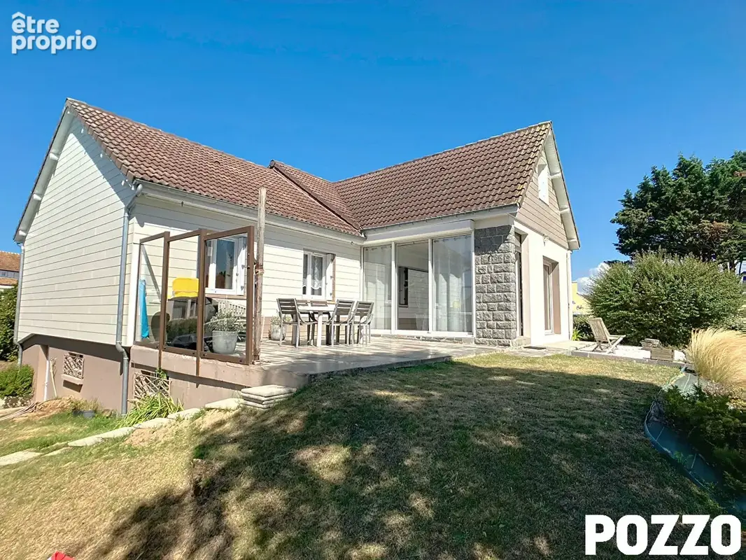 Maison Saint Martin De Brehal 8 pièces 129 m2 environ - photo 13