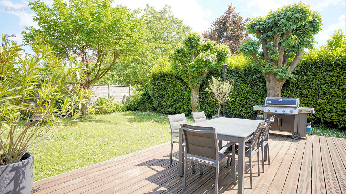 Maison à MONTIGNY-SUR-LOING