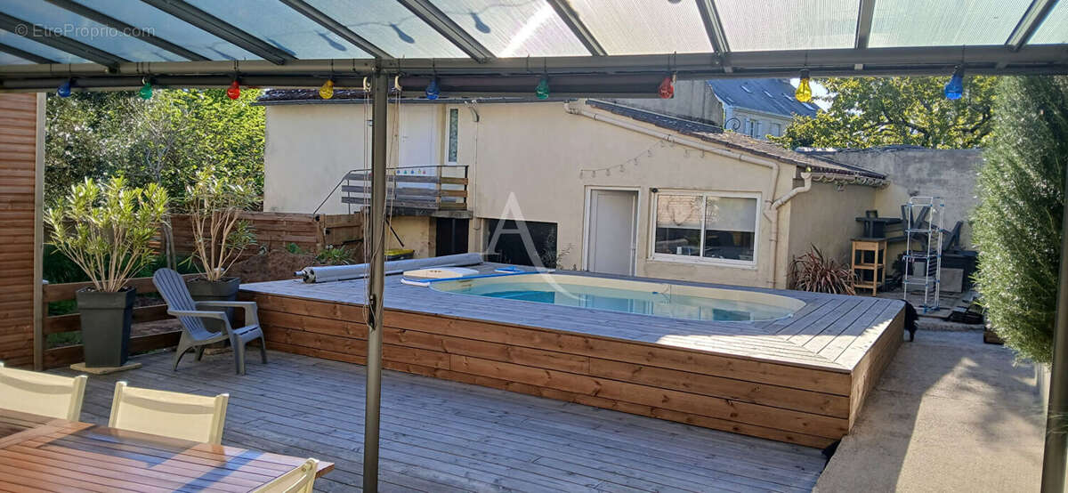 Maison à MOUTIERS-LES-MAUXFAITS