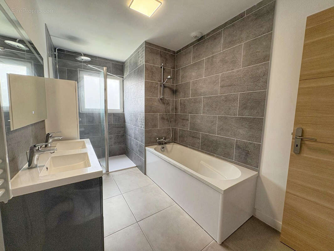 Maison à BON-ENCONTRE