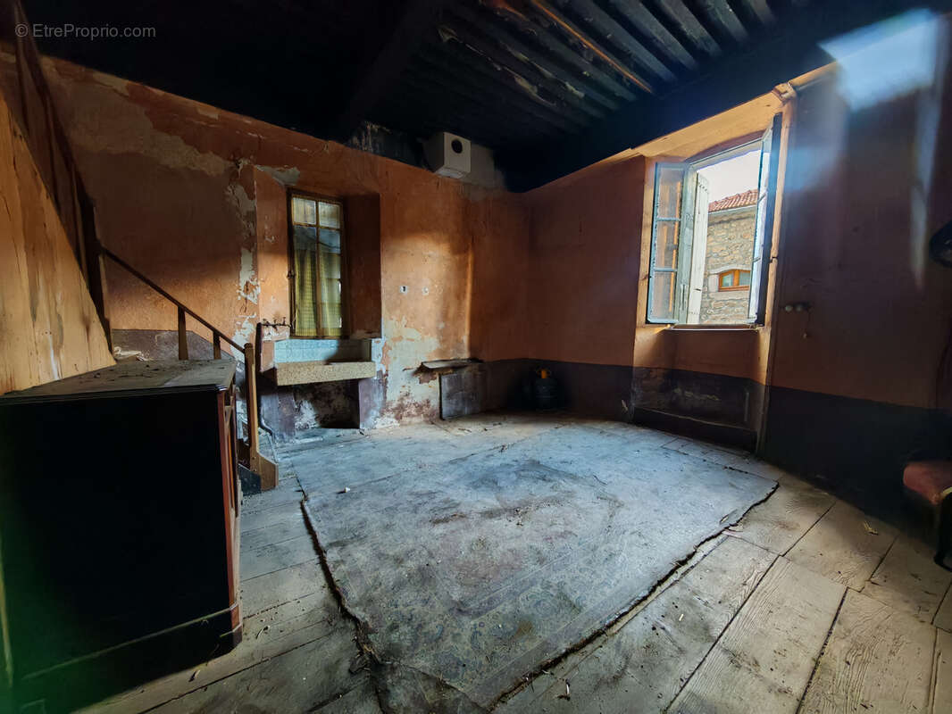 Maison à CHALENCON