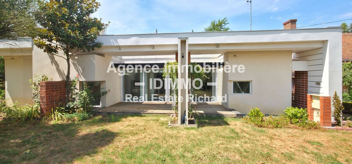 En exclusivité   véritable bijou au style maison d'architecte 202 m2 habitables à chapelon 45270 - photo 22