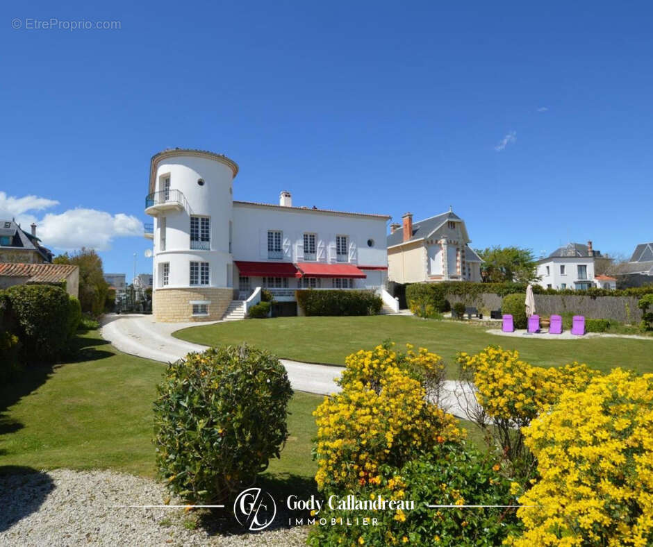 Panorama unique sur la côte royannaise - Villa emblématique du Pigeonnier - photo 11