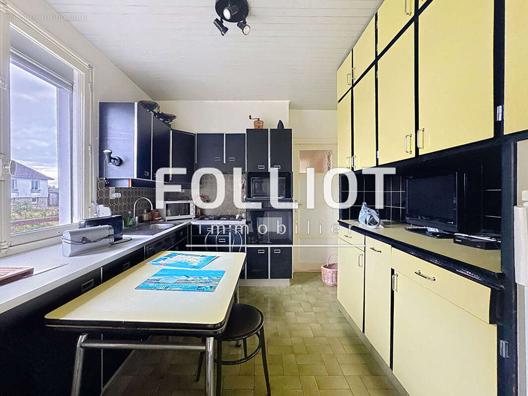 Maison à GOUVILLE-SUR-MER