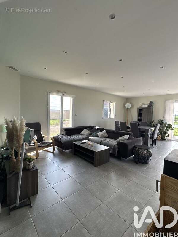 Maison 122 m² à Etrechy  - photo 8