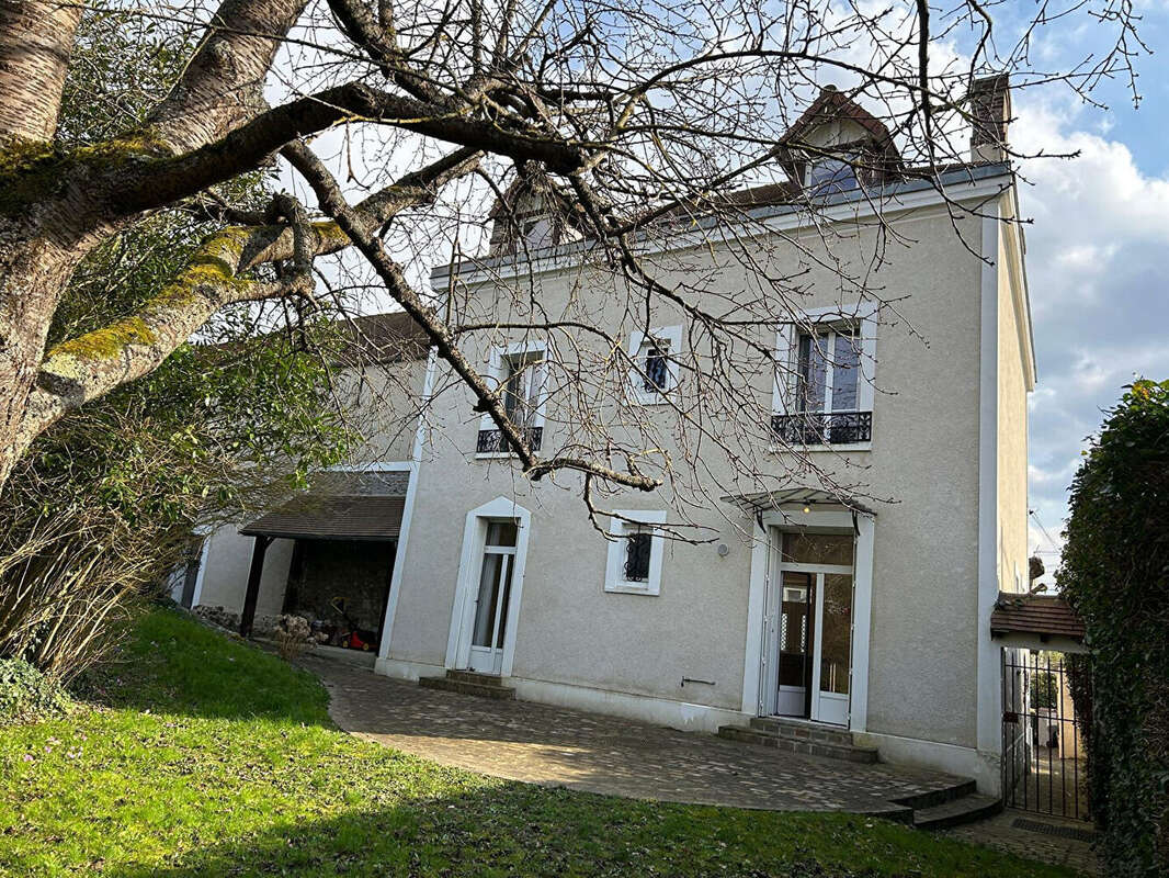 Maison à MAULE
