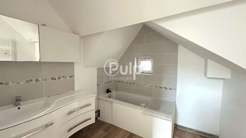 Appartement à MONTIGNY-EN-GOHELLE