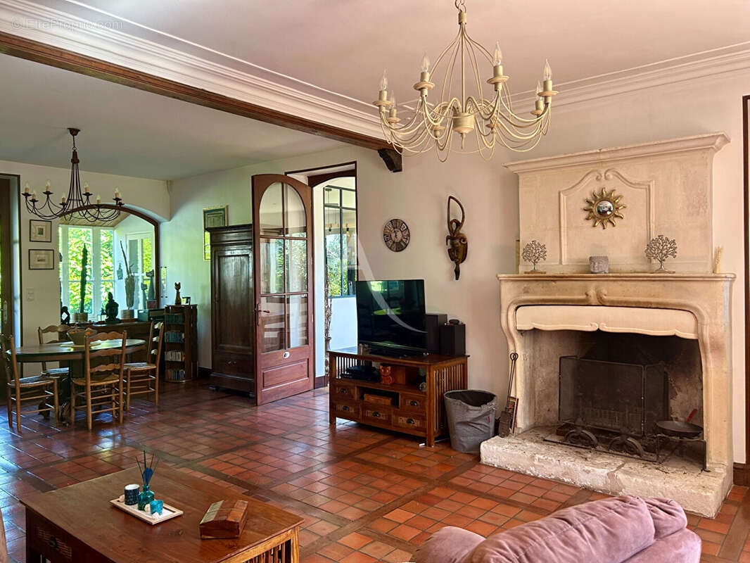 L'ILE D'ELLE - maison 7 pièces - photo 3