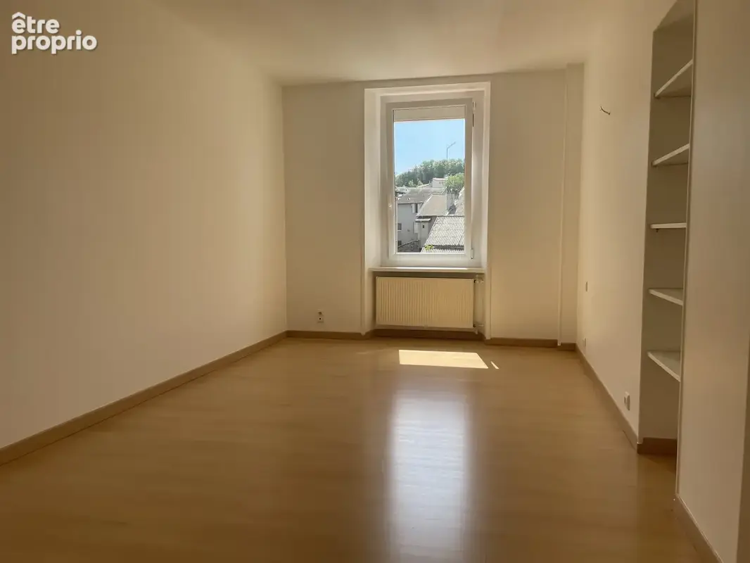 APPARTEMENT CENTRE VILLE parfait état - possibilité de 3 Chambres - photo 13