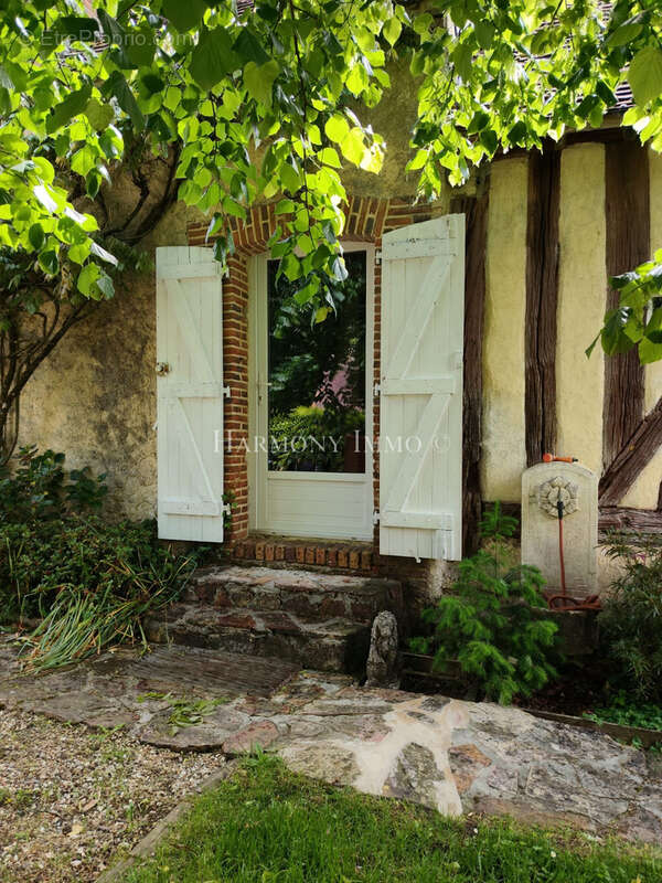 Maison à MOUTIERS-AU-PERCHE