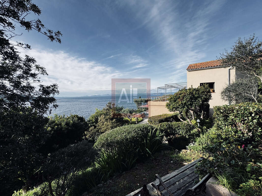 Maison à HYERES