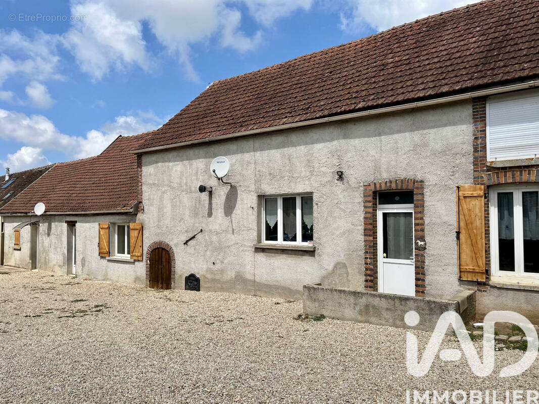 Photo 1 - Maison à LES BORDES