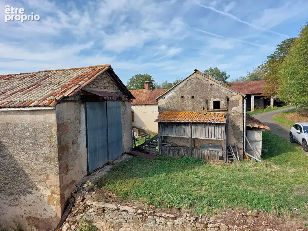 Corps de ferme à rénover ? 9 500m² de terrain ? 2 Maisons - Proche de Najac - photo 12