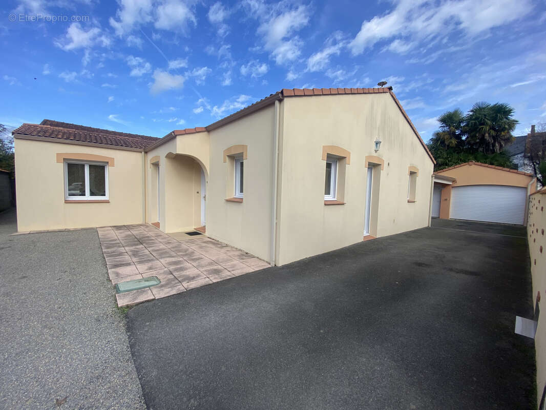 Maison à SAINTE-PAZANNE