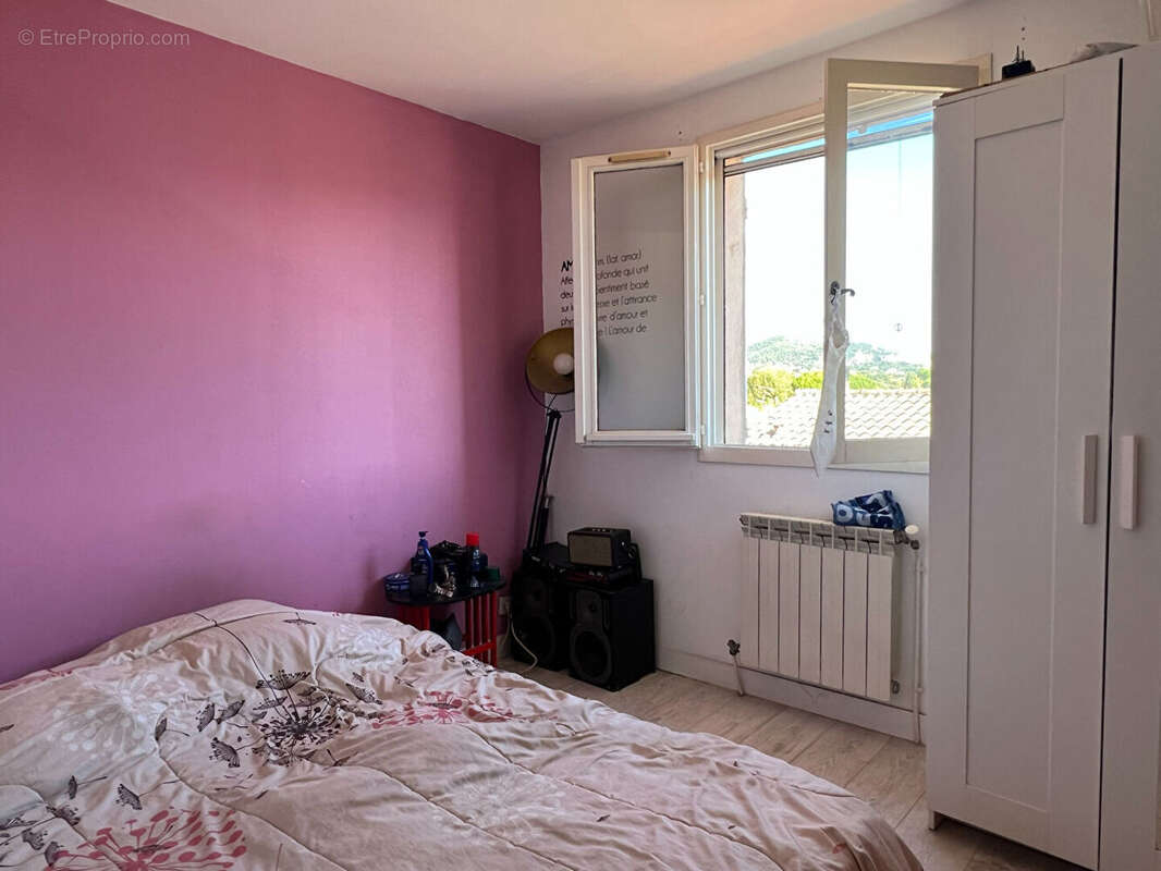 Appartement T3 duplex 62 m² avec terrasse  et 2 parkings à Plan de Cuques - photo 6