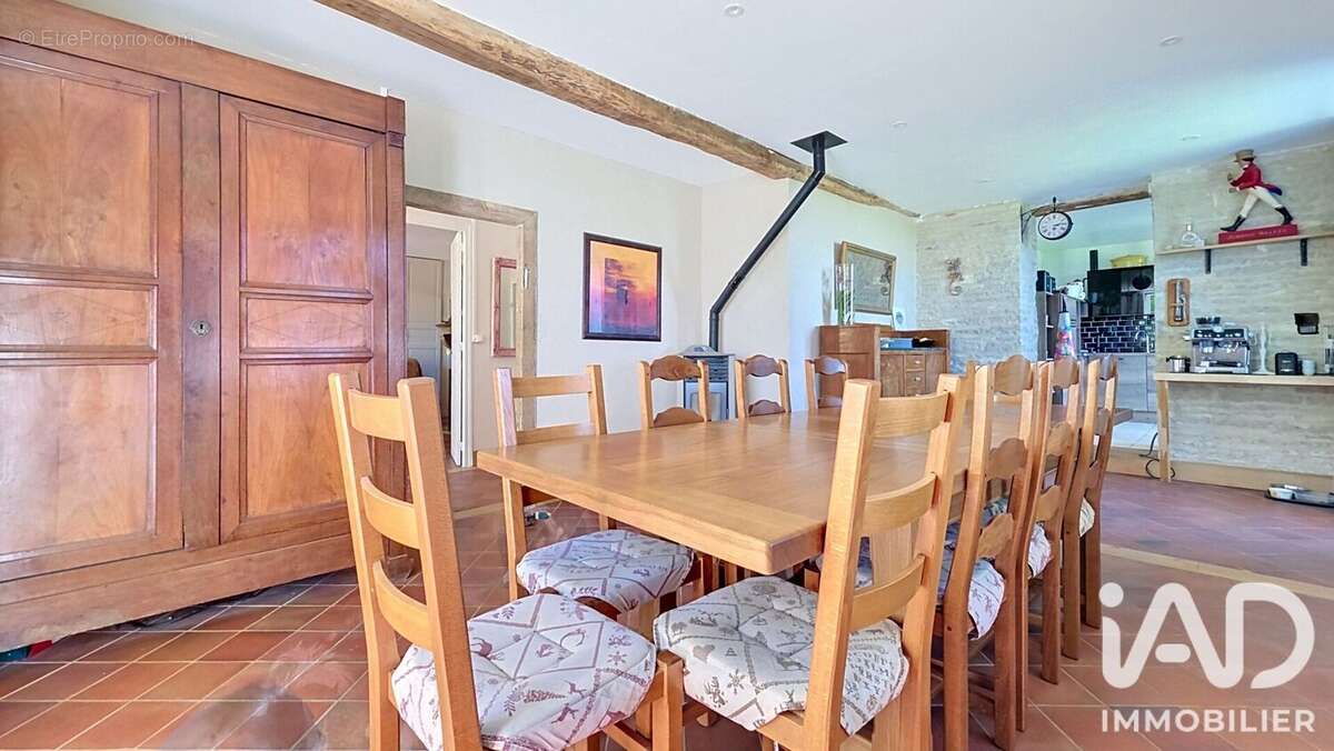 Maison 155 m² à Cruzy-Le-Chatel  - photo 3