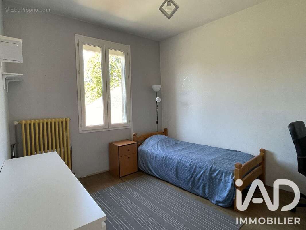 Maison 119 m² à Chateau-La-Valliere  - photo 8