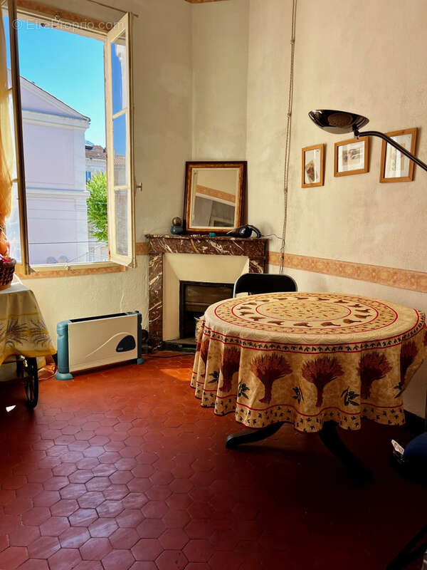 Appartement à VALLAURIS