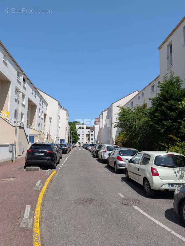 Appartement à AULNAY-SOUS-BOIS