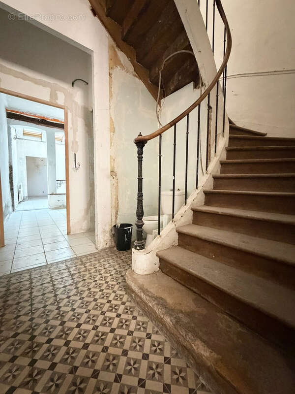 Adresse rare : Rue du Jard, Particulier Rémois à rénover - photo 6