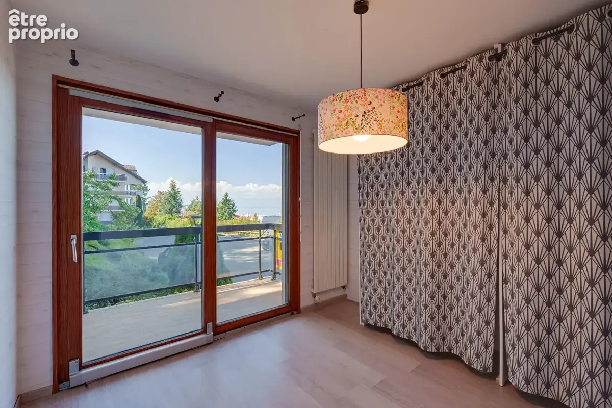 Appartement Evian Les Bains 3 pièces 61.10m² au calme avec vue lac et proche centre-ville - photo 1
